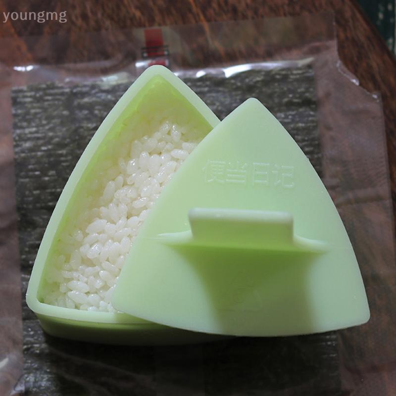 [YG] ซูชิพลาสติกสามเหลี่ยมข้าว Ball Maker Mould Onigiri แม่พิมพ์ชุด Gadgets ครัวอาหาร DIY Bento อุปกรณ์เสริมข้าวลูกแม่พิมพ์ TH