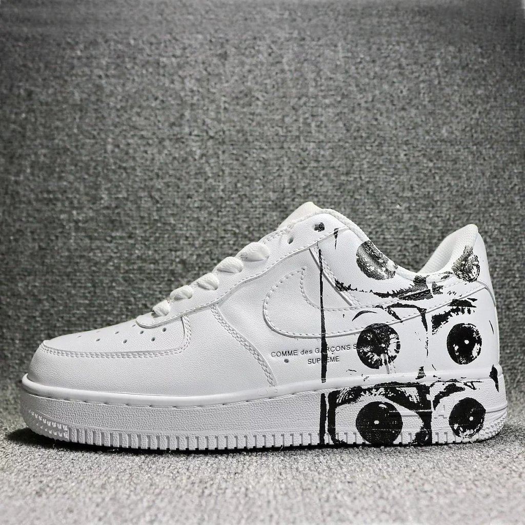 รองเท้าผู้ชายใหม่รองเท้าผู้หญิงกองทัพอากาศหมายเลข 1 Supreme x CDG x Force 1 Three-Party Joint AF1 รอ