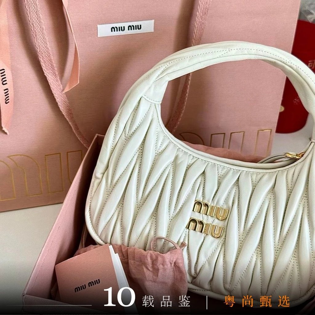 Channnel สินค้าจีบ miumiu Wander Underarm Bag Stray Bag กระเป๋าถือกระเป๋าสะพาย Wander กระเป๋า MiuMiu