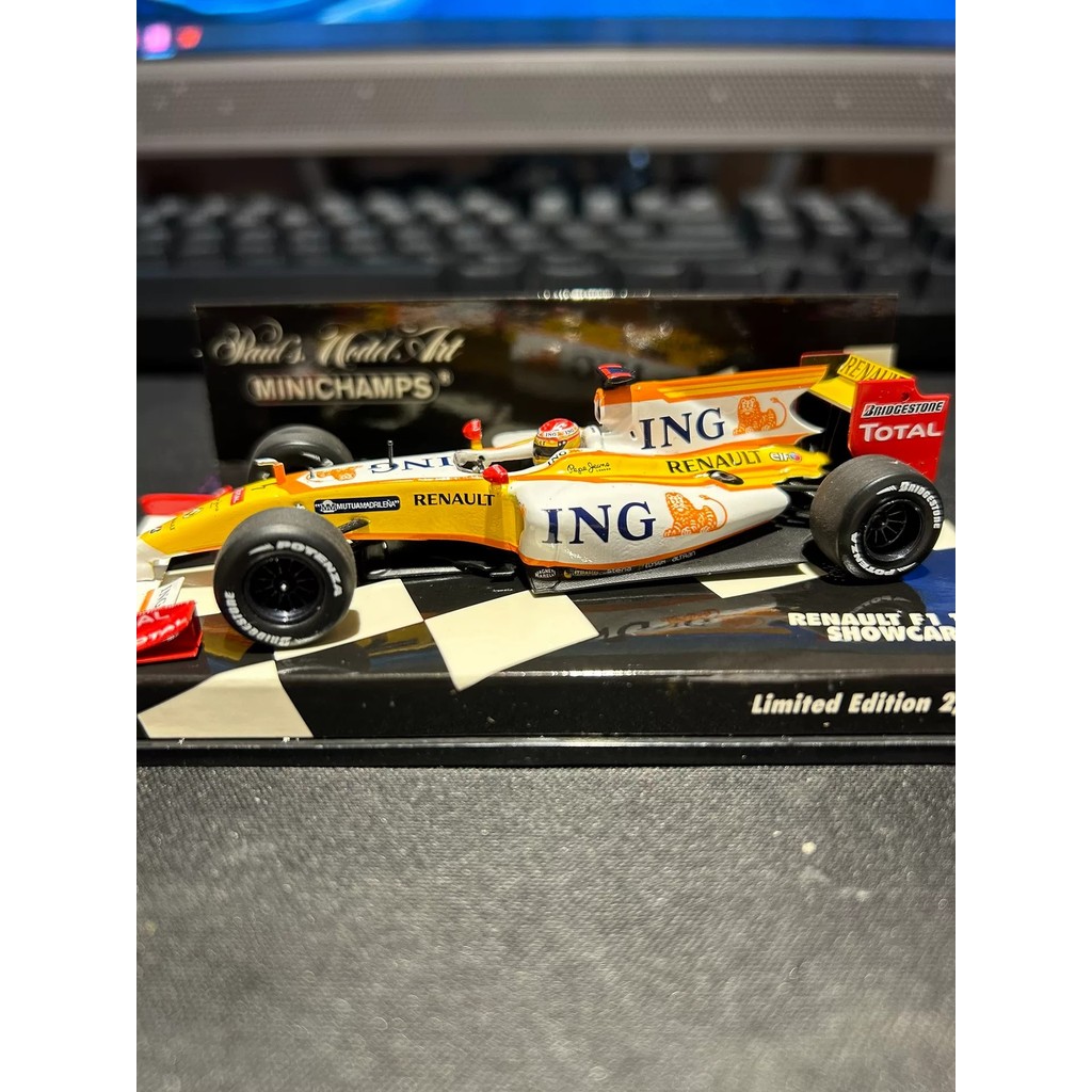 [Orphan] มินิตัด 1/43 F1 Renault Fleet Renault R29 เคลือบ