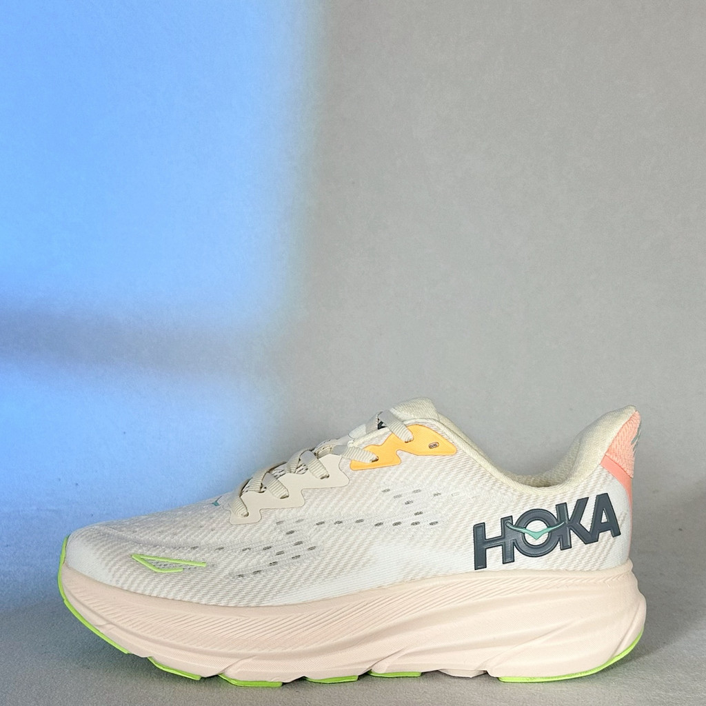Hoka One One Clifton 9 รองเท้าวิ่งสำหรับทั้งผู้ชายและผู้หญิง น้ำหนักเบาทึดแตะได้อย่างสบายบนถนน