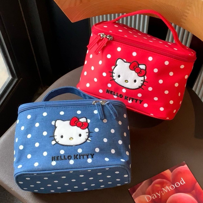 Polka Dot Cat กระเป๋าเครื่องสําอางแบบพกพาความจุขนาดใหญ่กระเป๋าเก็บของแบบพกพามัลติฟังก์ชั่นกระเป๋าใส่อุปกรณ์อาบน้ํา