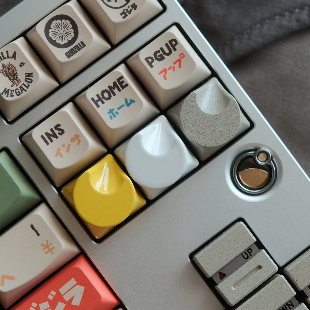 keycap ใส work egg keycaps Moon · ปุ่มกดโลหะรูปทรงพิเศษ ปุ่มกดเดี่ยว cnc เรียบง่ายเฉพาะ R4 1u คีย์บอ