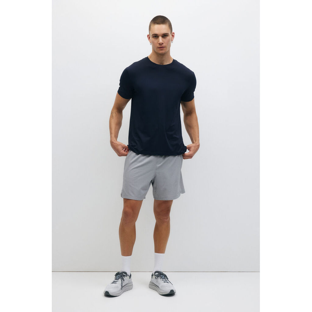 H&M(เอชแอนด์เอ็ม) เสื้อกีฬา Muscle Fit พร้อมเทคโนโลยี DryMove™ ผู้ชาย 1298456_4
