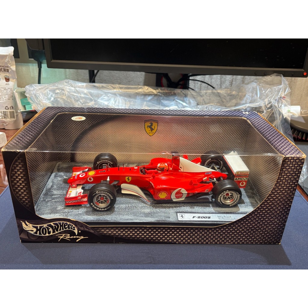 [สต๊อกพร้อม ติดต่อหากคุณมีคําถามใดๆ] Hot Wheels Hot Wheels 1/18 Ferrari F2002