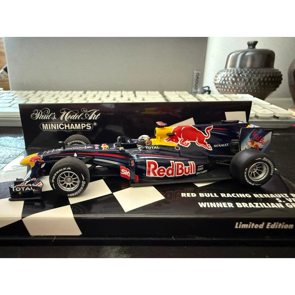 [Orphan] มินิตัด 1/43 F1 Red Bull Fleet Red Bull RB6 มิติ
