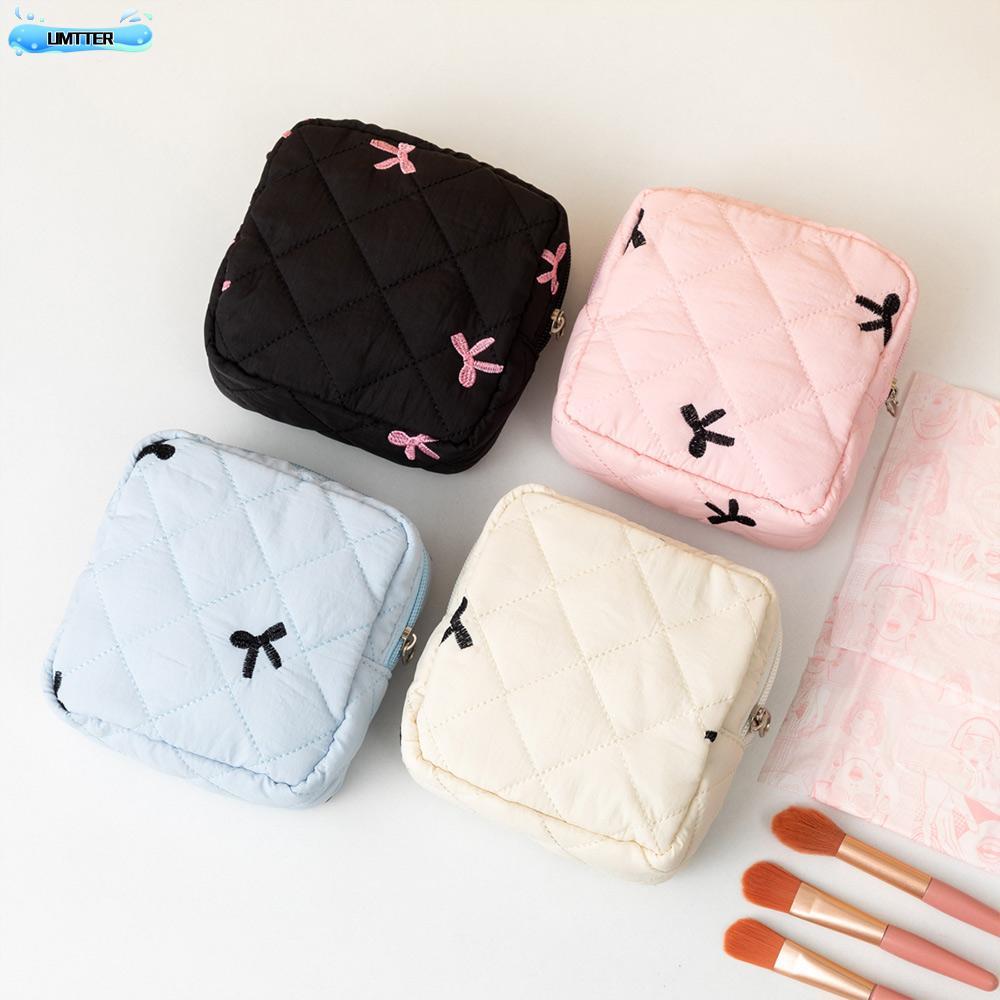 UMTTER กระเป๋าจัดระเบียบผ้าอนามัย, Bow Quilted Small Makeup Bag, Coquette Cotton พวงกุญแจหูฟังกระเป๋าใส่เหรียญ