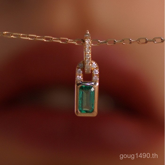 S925 สร้อยคอสีเขียว ins14k ล็อคทอง Niche เพชรมรกตฝังบริสุทธิ์สไตล์ใหม่เงินขายร้อน Cross-Border Squar