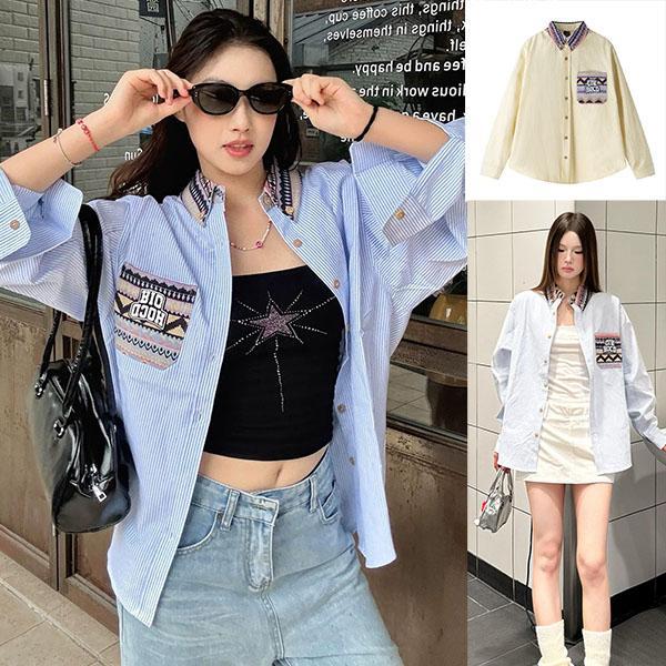 mimi&didi[สินค้าพร้อมส่ง]เสื้อแฟชั่นผู้หญิง เสื้อเชิ้ตแขนยาวลายทาง คอปกแต่งลายปัก กระเป๋าหน้าอก  หลายสีใส่คู่กันได้#W721