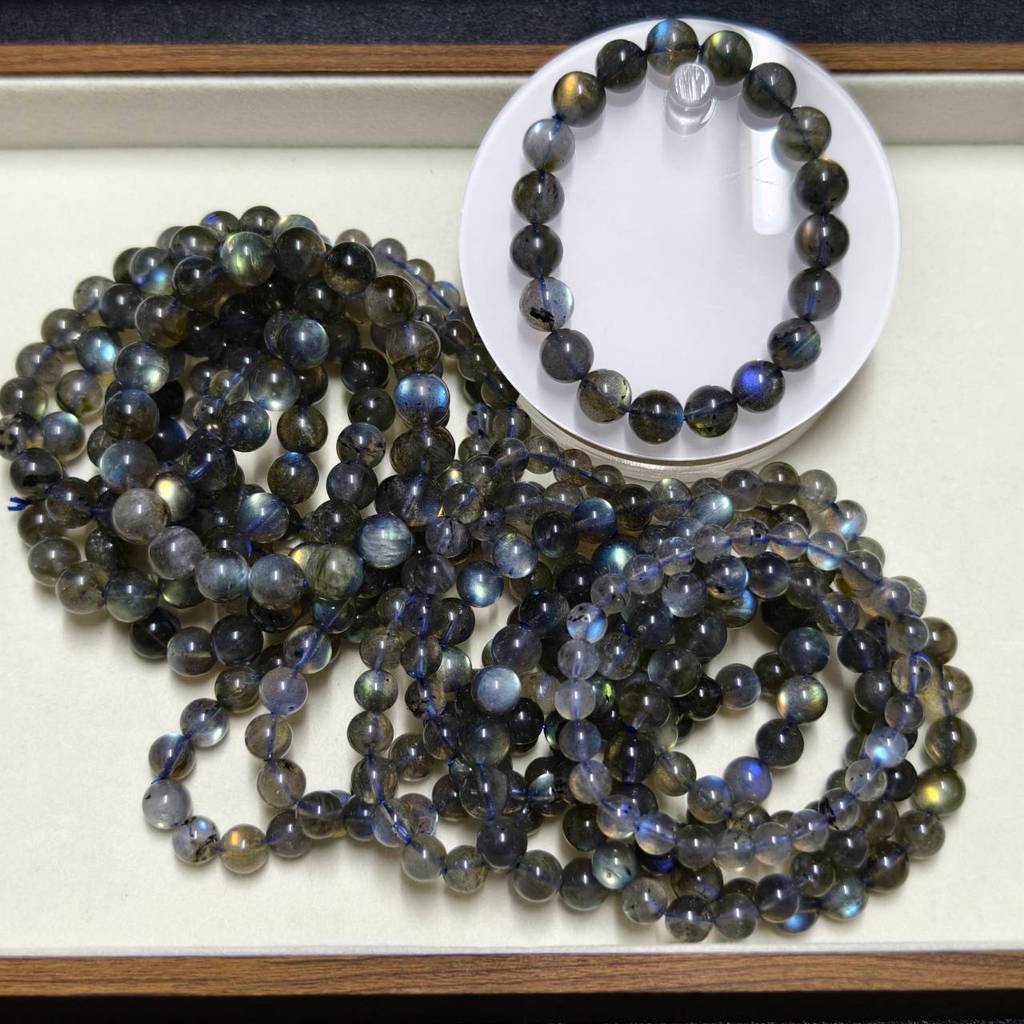 ข้อมือหินลาบราโดไรต์แท้ (Labradorite)  หินสายพลังลึกลับ สวยสะกดทุกสายตา