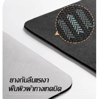 สีดําสีขาวเสื่ออาบน้ําไม่ลื่นแห้งเร็วดูดซับน้ํานุ่มเทคโนโลยีผ้าพรมปูพื้นห้องน้ําพื้น