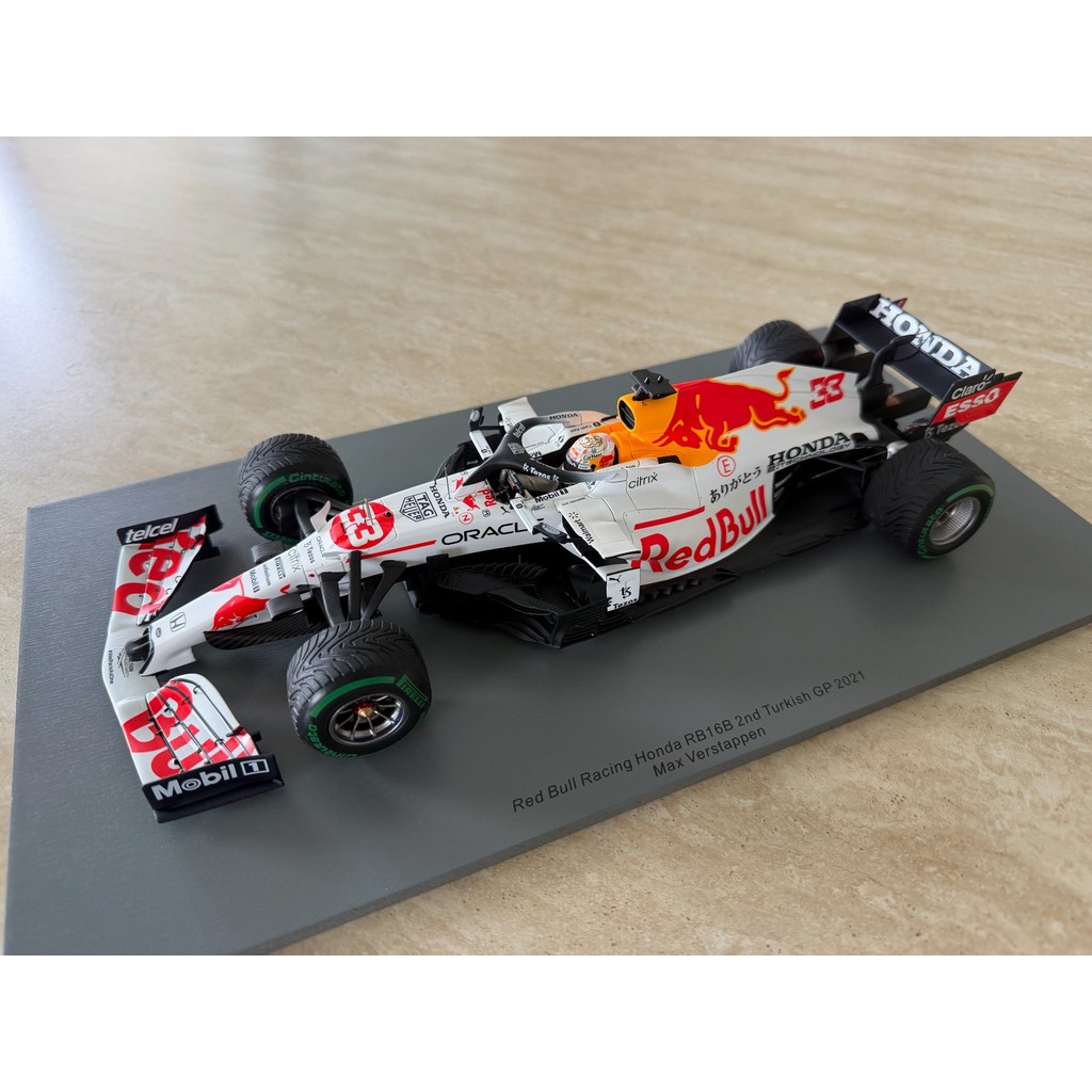[สต๊อกพร้อม ติดต่อหากคุณมีคําถามใดๆ] SPARK 1/18 Red Bull F1 Red Bull RB16B