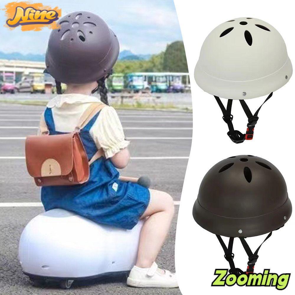 หมวกกันน็อค ZOOMING สำหรับเด็ก ใช้ได้ในการปั่นจักรยาน ออกแบบให้สวมใส่ง่ายและสบาย มีระบบระบายอากาศเพื่อความเย็นและความปลอดภัย