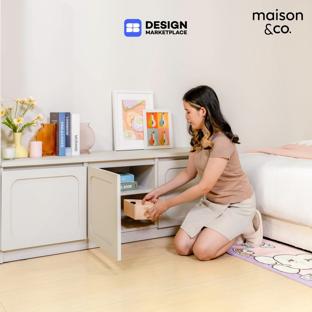 SB Design Square ตู้วางทีวี ขนาด 150 ซม. รุ่น Solla สีเทาอ่อน (150x40x55 ซม.)  แบรนด์ MAISON&CO.