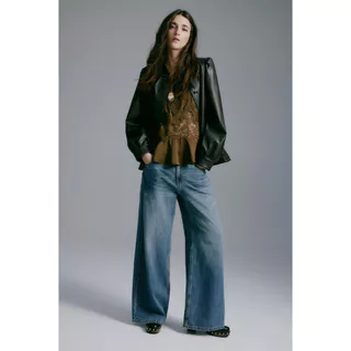 H&M(เอชแอนด์เอ็ม) กางเกงยีนส์เอวปกติทรงกว้าง Women Wide Regular Waist Jeans 1308273_1
