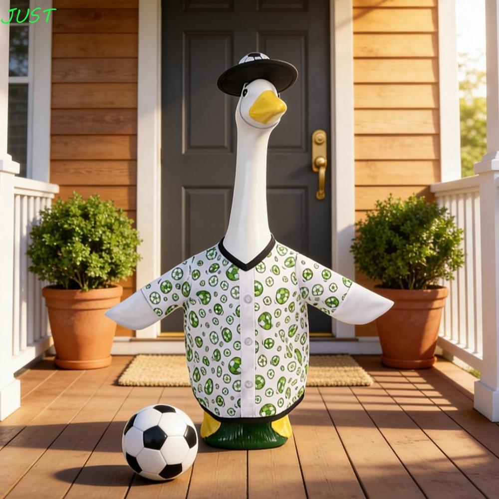 JUST สนามหญ้า Geese เครื่องประดับ, 23 นิ้ว 3D ฟุตบอลหมวก Porch Geese เครื่องแต่งกาย, ธีมกีฬาฟุตบอลพิ
