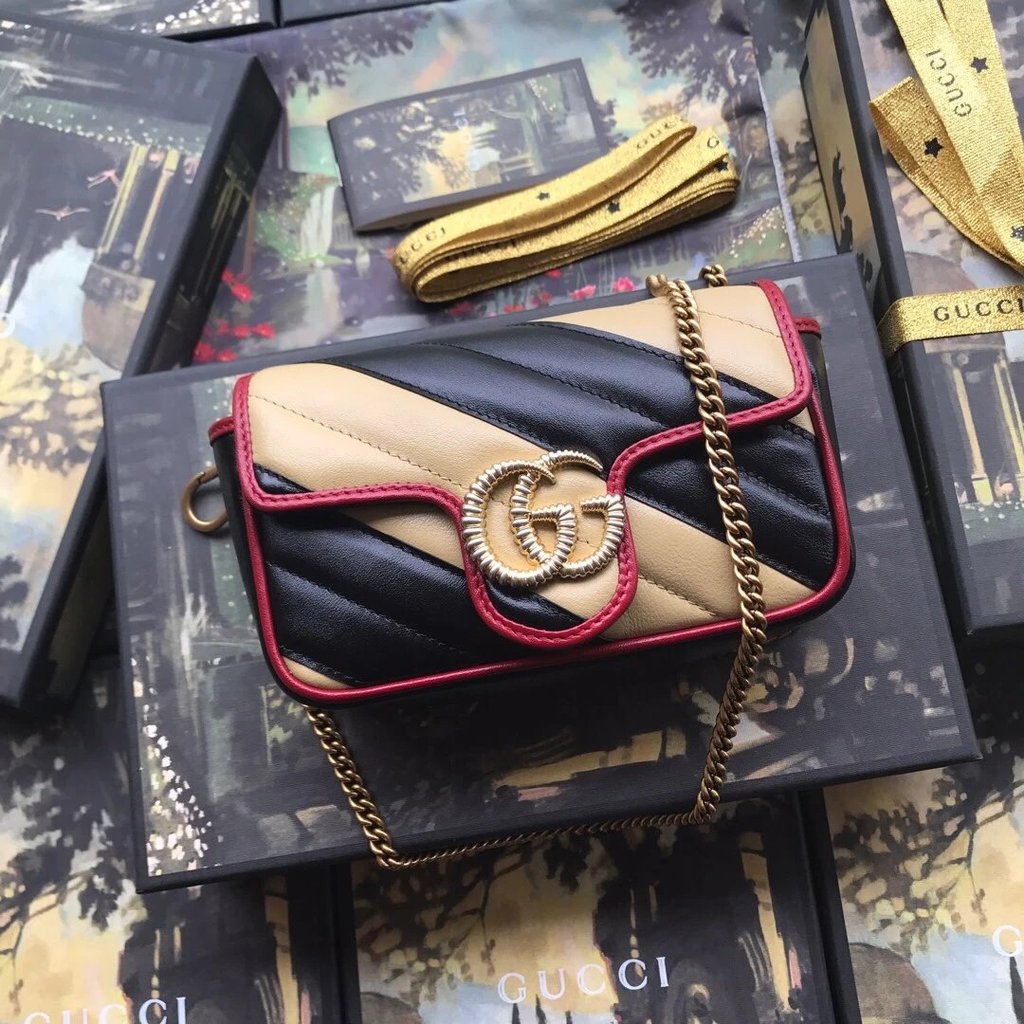 Gucci/Gucci Female Bag Marmont Gucci Ladies Color-Blocking Stripes Double G Shoulder Messenger Bag M