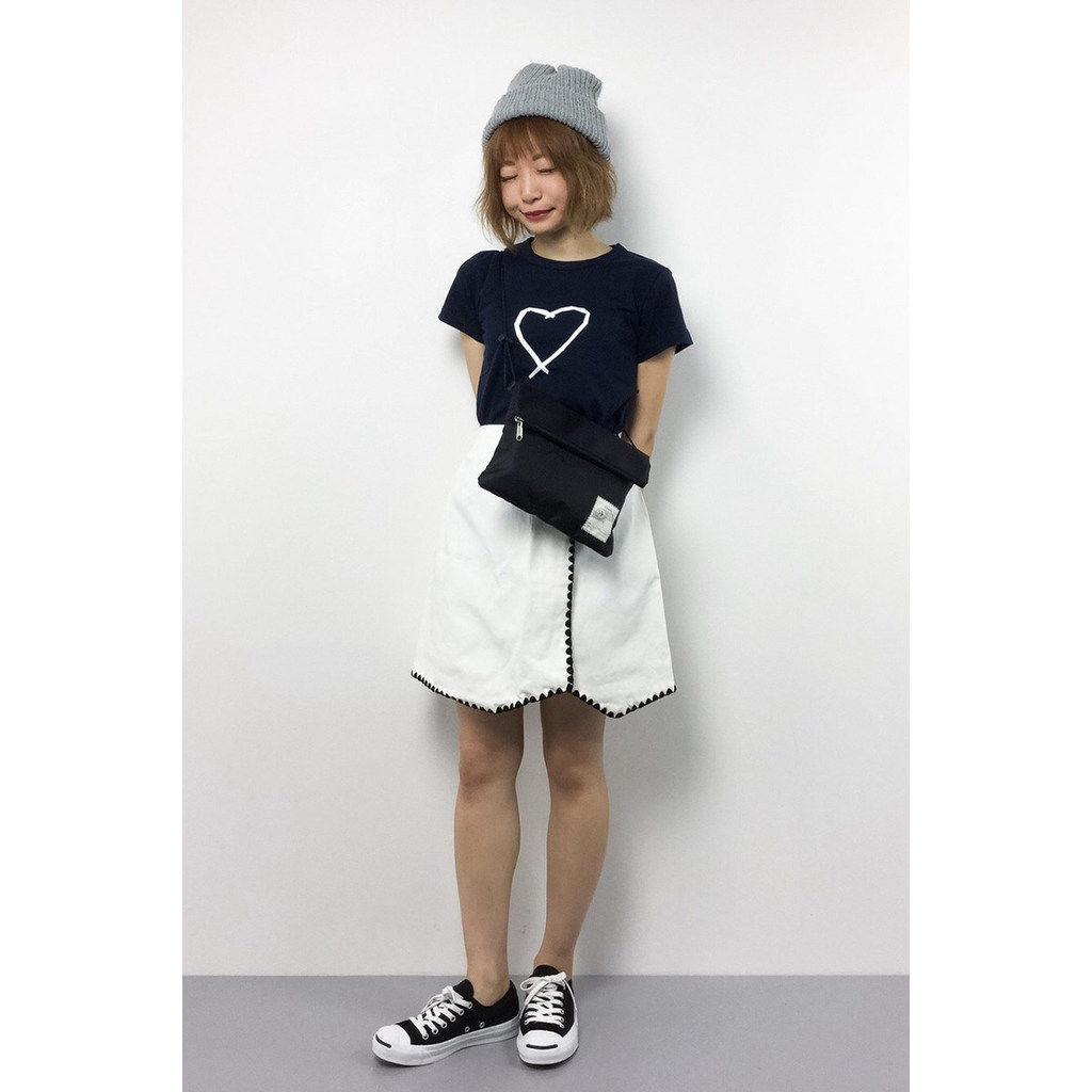 Agnes Basic Love พิมพ์เสื้อยืดผู้หญิงแขนสั้นผ้าฝ้ายแท้ Simple Commuting อเนกประสงค์รอบคอฤดูร้อน Swee