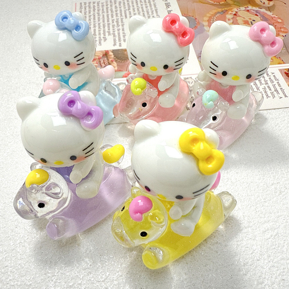 5 ชิ้น Cat Ride Horse เครื่องรางเรซินน่ารักสําหรับ DIY (Z-3)