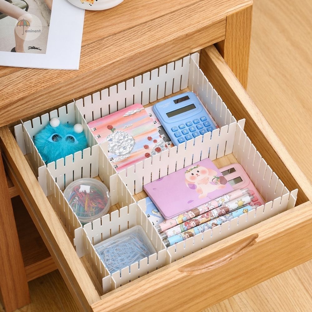 แผ่นกั้นลิ้นชัก แบ่งช่องจัดระเบียบ สีขาว Set 4 ชิ้น พลาสติก ตัดแบ่งให้พอดีกับลิ้นชักได้ ปรับใช้ได้หลายรูปแบบ