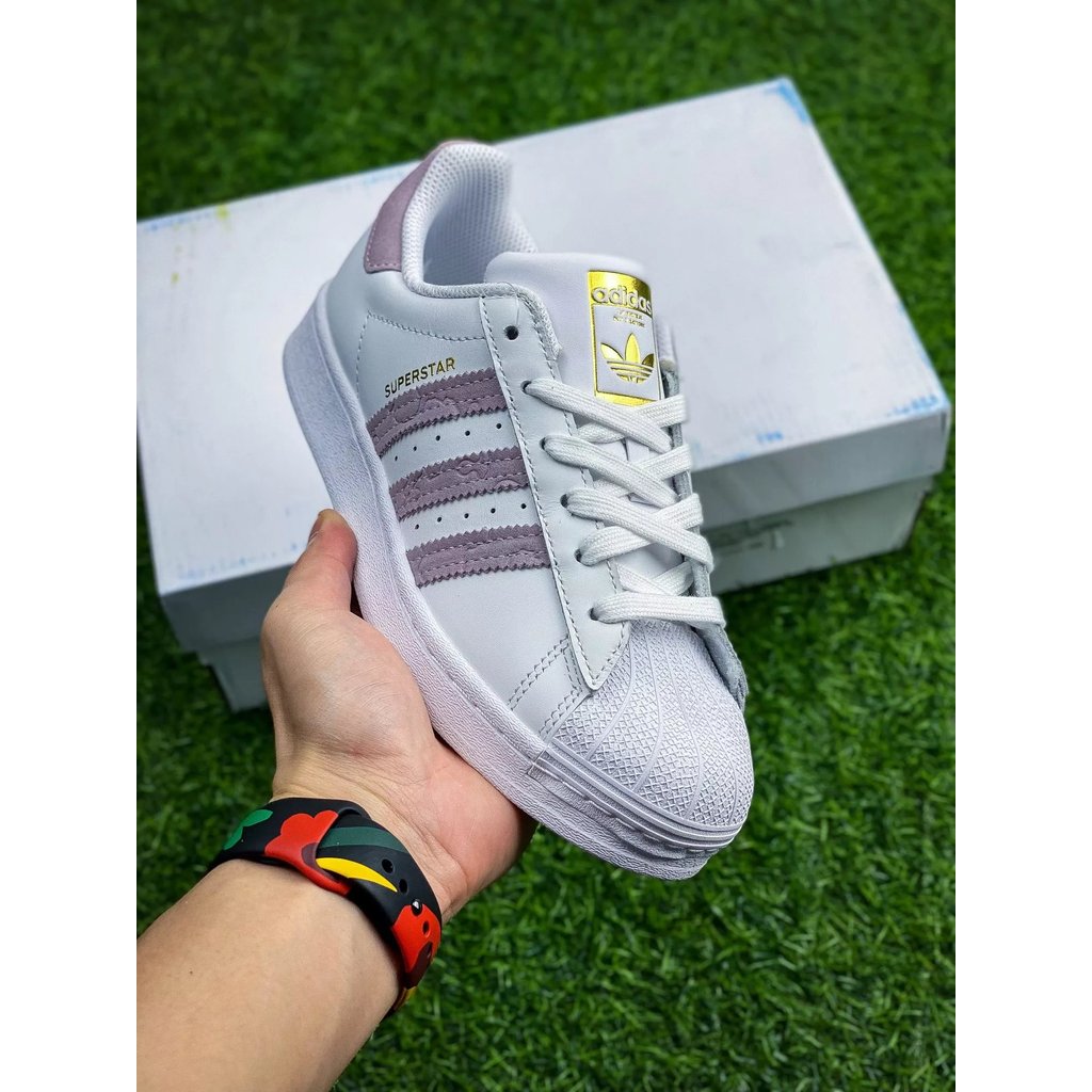 Adidas Originals SUPERSTAR W 贝壳头经板鞋 
现货 号 C77124 #2
