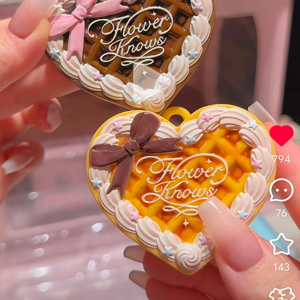 flower knows blush flower knows Flower Knows Sweetheart Bear Honey Pressed Powder ใหม่มินิน่ารัก