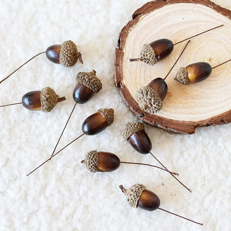 10 ชิ้นตกแต่ง Acorn เครื่องประดับประดิษฐ์ Acorns หัตถกรรมต้นคริสต์มาสถั่วตกแต่ง
