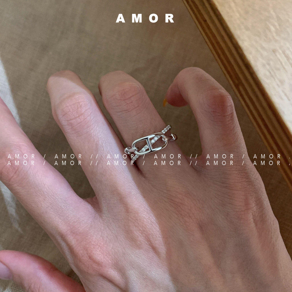 American Trend E-girl สไตล์ Silver Zircon Cross Pig Nose Ring, Niche Designer อารมณ์เฉพาะ High-end ความงามอเนกประสงค์เครื่องประดับนิ้วมือสําหรับสุภาพสตรี