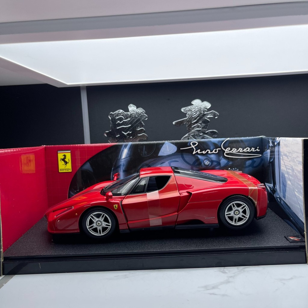 [สต๊อกพร้อม ติดต่อหากคุณมีคําถามใดๆ] Hot Wheels Hot Wheels 1: 18 Ferrari Enzo Enzo Enzo