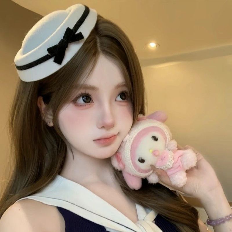 丝绒蝴蝶结礼帽赫本英伦发夹海军头饰少女jk学院圆顶水手帽子4.21Velvet Bowknot Top Hat Hepburn British Style Hair Clip Navy Headwea