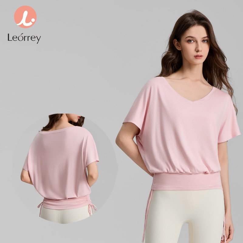 Leorrey-เสื้อโยคะคอวี ระบายอากาศได้ดี แขนสั้น ทรงหลวม มีเชือกรูด เสื้อกีฬา/พิลาทิส