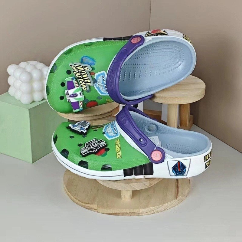 Crs Kajia Story Buzz Lightyear Hole รองเท้า Anti-slip Breathable Beach Salomon รองเท้าผู้ชาย Salomon