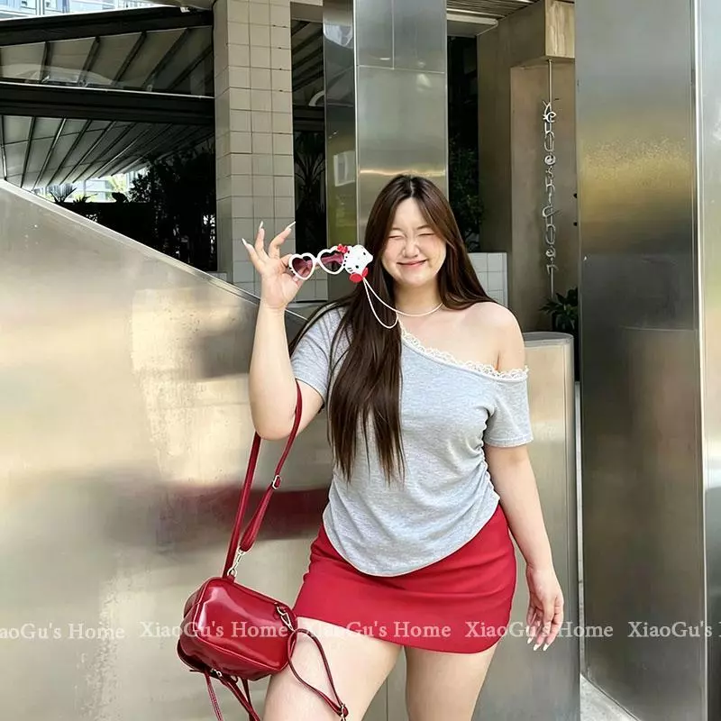 ภายใน 24 ชั่วโมง เสื้อปาดไหล่ผู้หญิง เสื้อลำลองคอกว้าง เสื้อแหวกเอวสุดเซ็กซี่ เสื้อผู้หญิงสีพื้น แมทช์ง่าย ผ้านุ่ม
