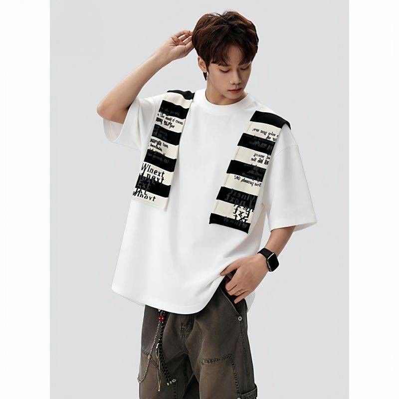 VALEXTRA ลายพิมพ์ Patch ปักรอบคอแขนสั้นเสื้อยืดผู้ชาย Design Niche หลวมอินเทรนด์ 5.5