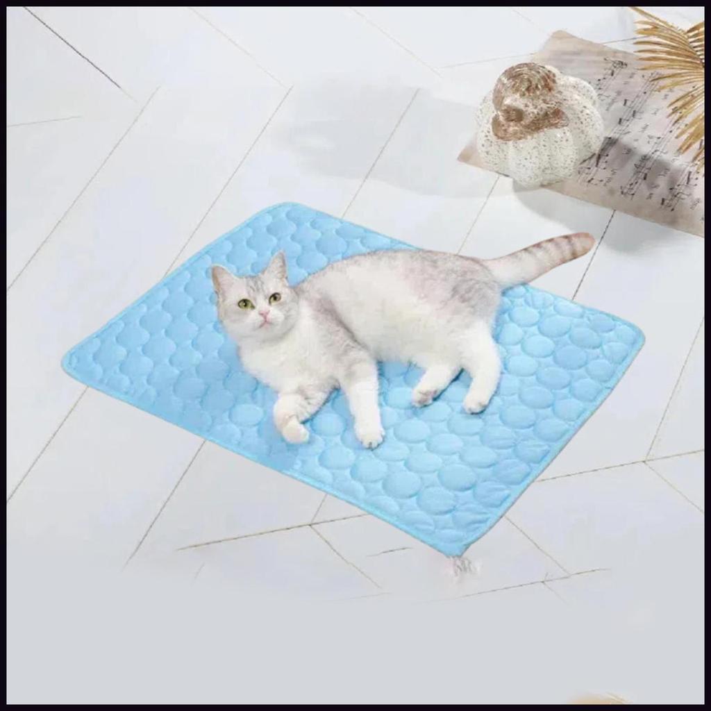Cooling Mat สําหรับสุนัขฤดูร้อน Puppy Cooling Pad Breathable Cat Mat สําหรับในร่มโซฟา Crate Kennel ก