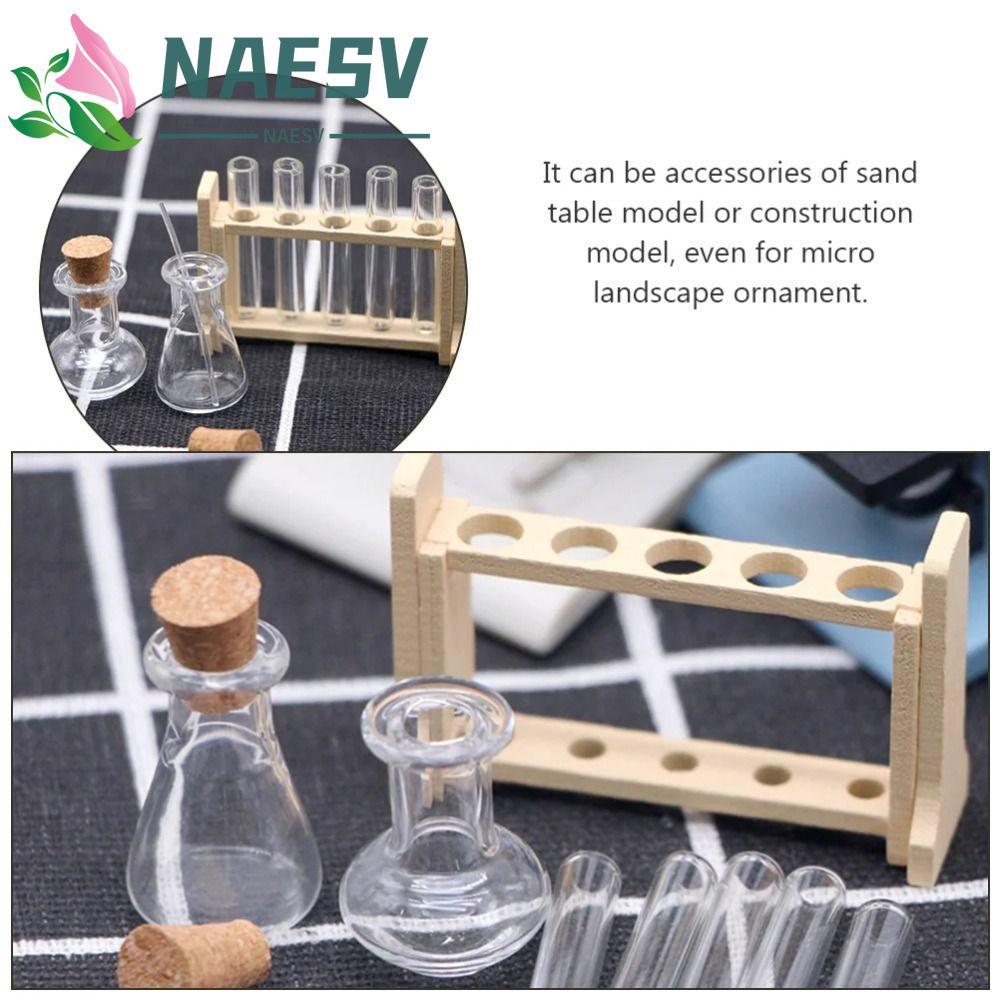 NAESV Dollhouse Mini Glass Test Tube ชุด, 1:12 Dollhouse Test Tube จําลองไม้ Rack ถ้วยตวง Miniature