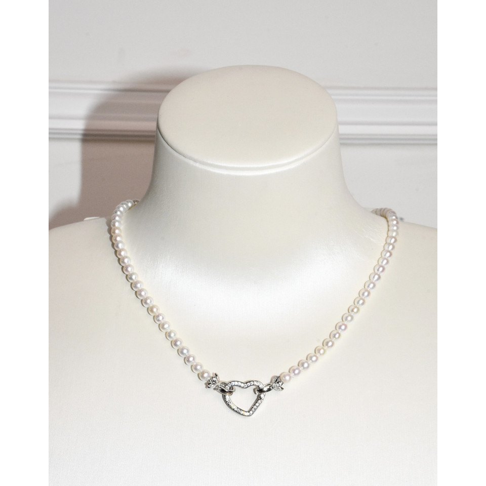 4A Freshwater Near Round Necklace in Silver 925 WG Plated - Heart Clasp - White (4 -5mm)