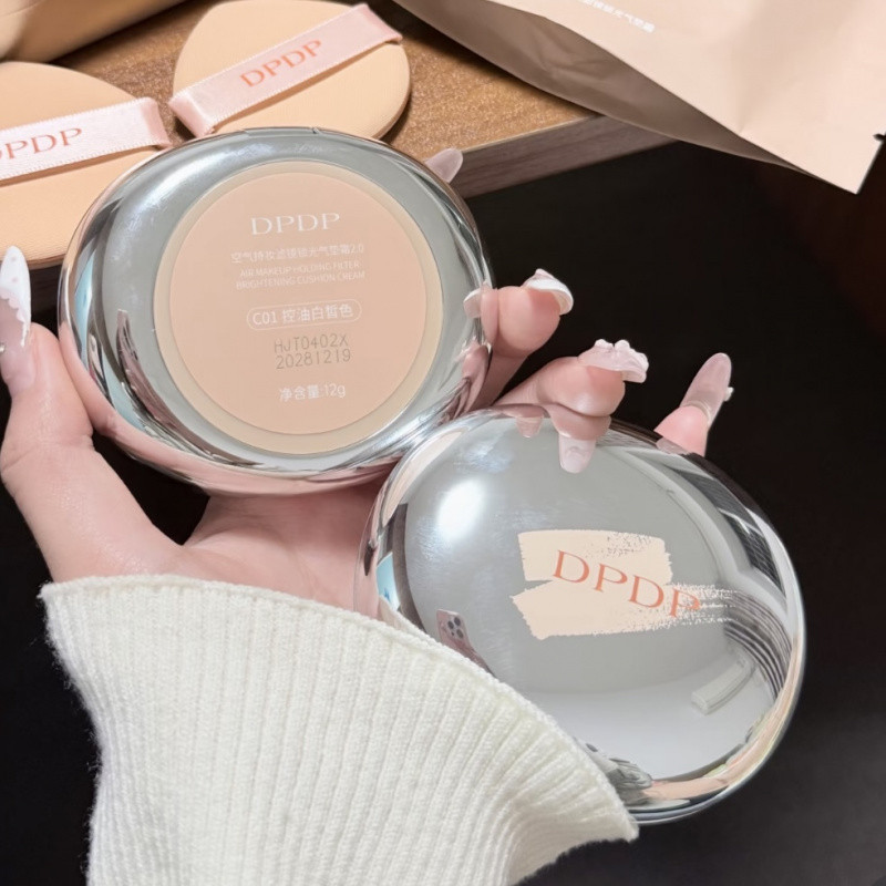 รองพื้น DPDP เบาะลม คอนซีลเลอร์ ไร้ตําหนิ ให้ความชุ่มชื้น ควบคุมความมัน สําหรับผิวแห้งและมัน ให้ความชุ่มชื้นบนใบหน้า