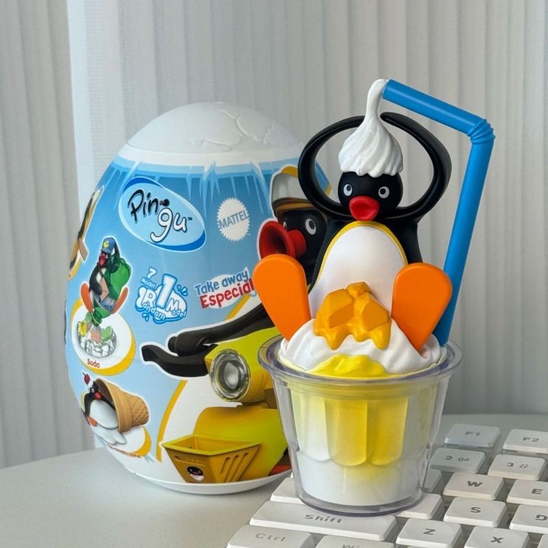 J10readystockPingu Lallow Little Guin Series Mystery Egg Mystery Box Decorative Penguin Doll สินค้าอ