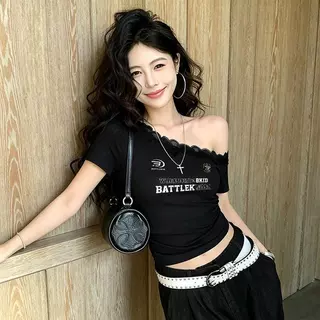 M-4XLเสื้อลูกไม้วัยรุ่นสาวอวบ เสื้อปาดไหล่ ข้างเดียว เสื้อสีดําสวยหรูดูแพง เสื้อสวยๆของผู้หญิง สาวฮอตสาว เสื้อปาดไหล่