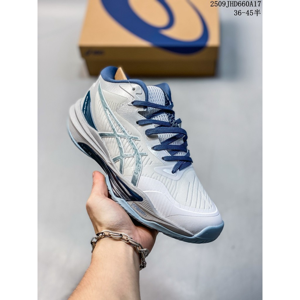 รองเท้าแบดมินตัน Asics Court Control FF 3 ออกแบบมาสําหรับการดูดซับแรงกระแทกและความสะดวกสบาย เหมาะสํา