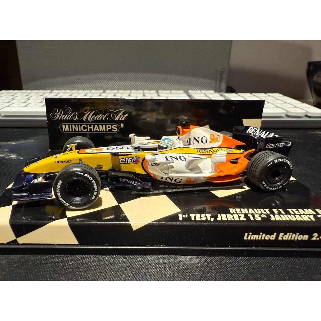 [Orphan] มินิตัด 1/43 F1 Renault Fleet Renault R27 Aaron