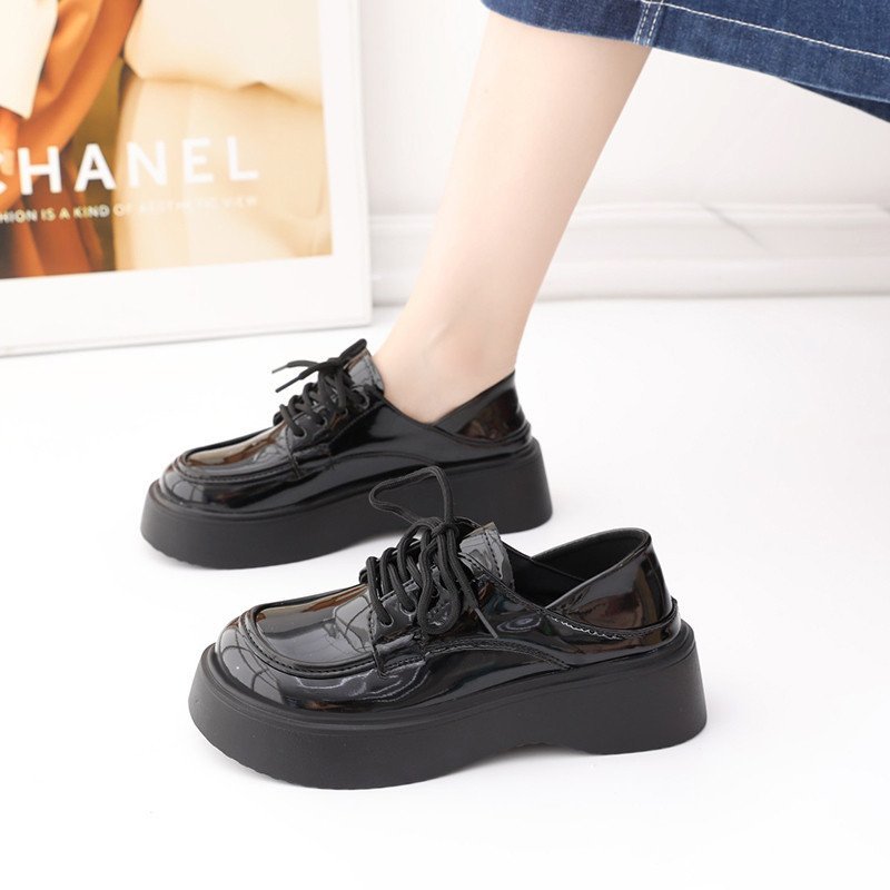 รองเท้า Loafers ทรงอังกฤษสำหรับผู้หญิง ทำจากหนังคุณภาพดี มีพื้นแบบ Platform