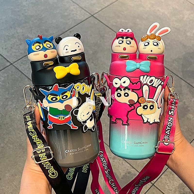 เครยอนชินจังกระติกน้ําร้อนถ้วย500มิลลิลิตรน่ารักสแตนเลสฟางถ้วยเย็นรักษาความร้อนเด็กสาวถ้วยน้ําคู่ของขวัญชายกลางแจ้งโรงเรียนสํานักงานป้องกันการรั่วแบบพกพาราคา