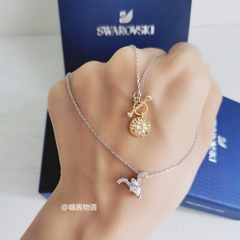 พร้อมสต็อก [กล่องบรรจุภัณฑ์] สร้อยคอ Swarovski Twelve Constellation Taurus Sagitarius Pendant Clavic