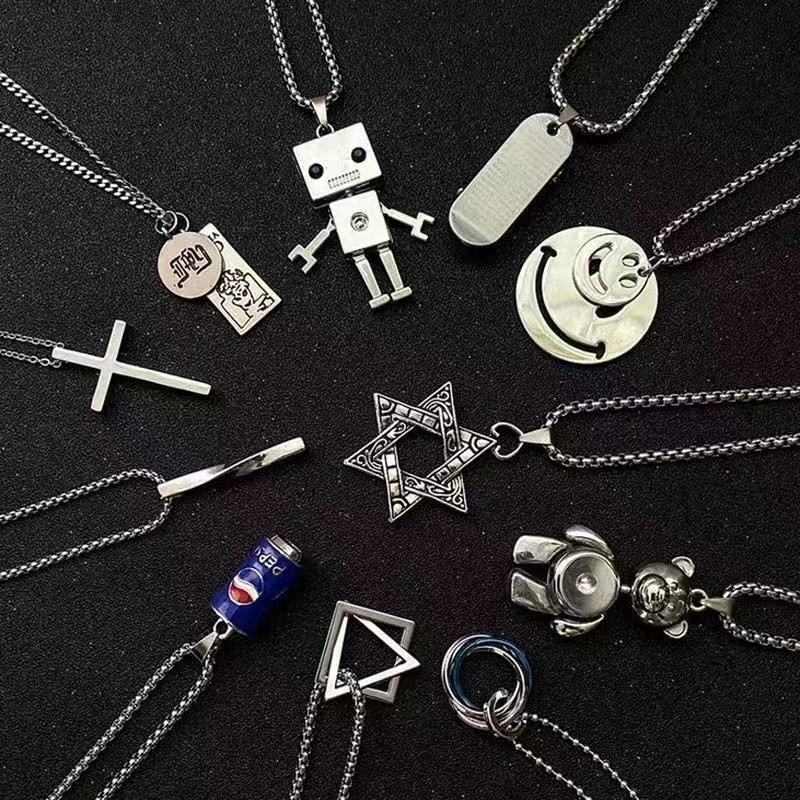 สร้อยคอเหล็กไทเทเนียมผู้ชาย Street Wear All-Match Clavicle Chain หรูหรา Niche Design Cuban จี้สร้อยค