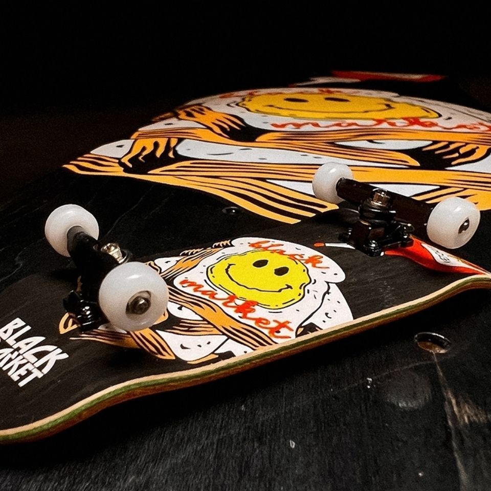 Flip team Professional Maple Finger Skateboard ตลาดสีดํา X Flip Co-Branded Finger Skateboard Skatebo