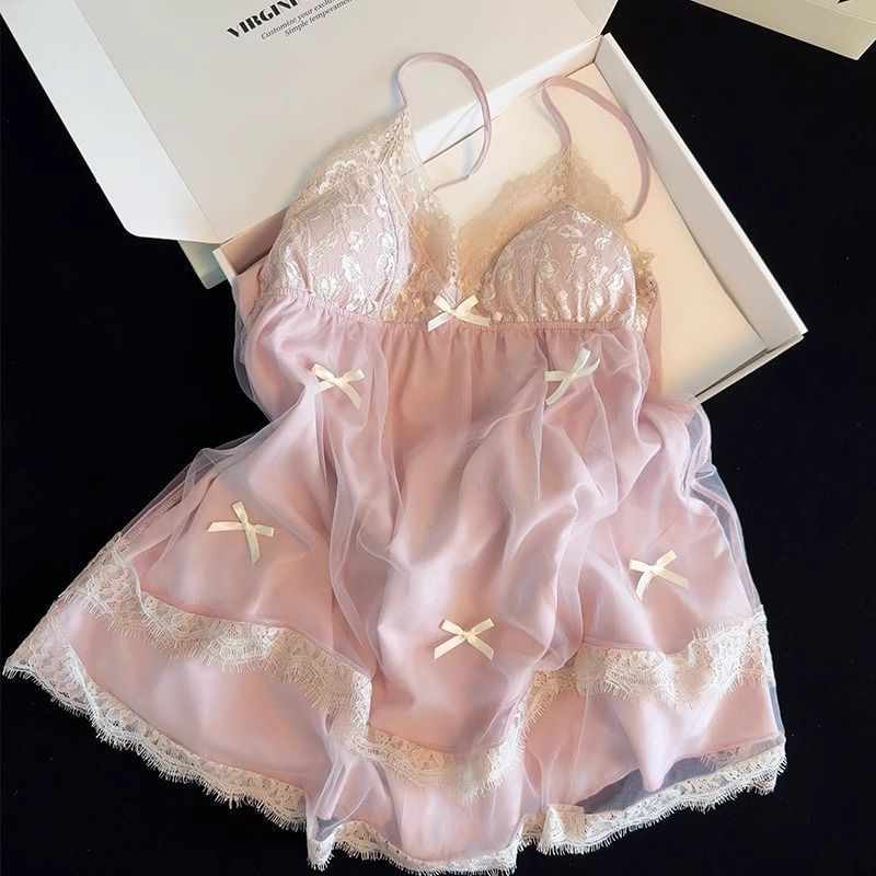 富养公主风睡衣蕾丝花边甜美吊带睡裙少女纯欲感家居服夏季新款Fuyang Princess style sleepwear with lace and sweet camisole, girls' pu