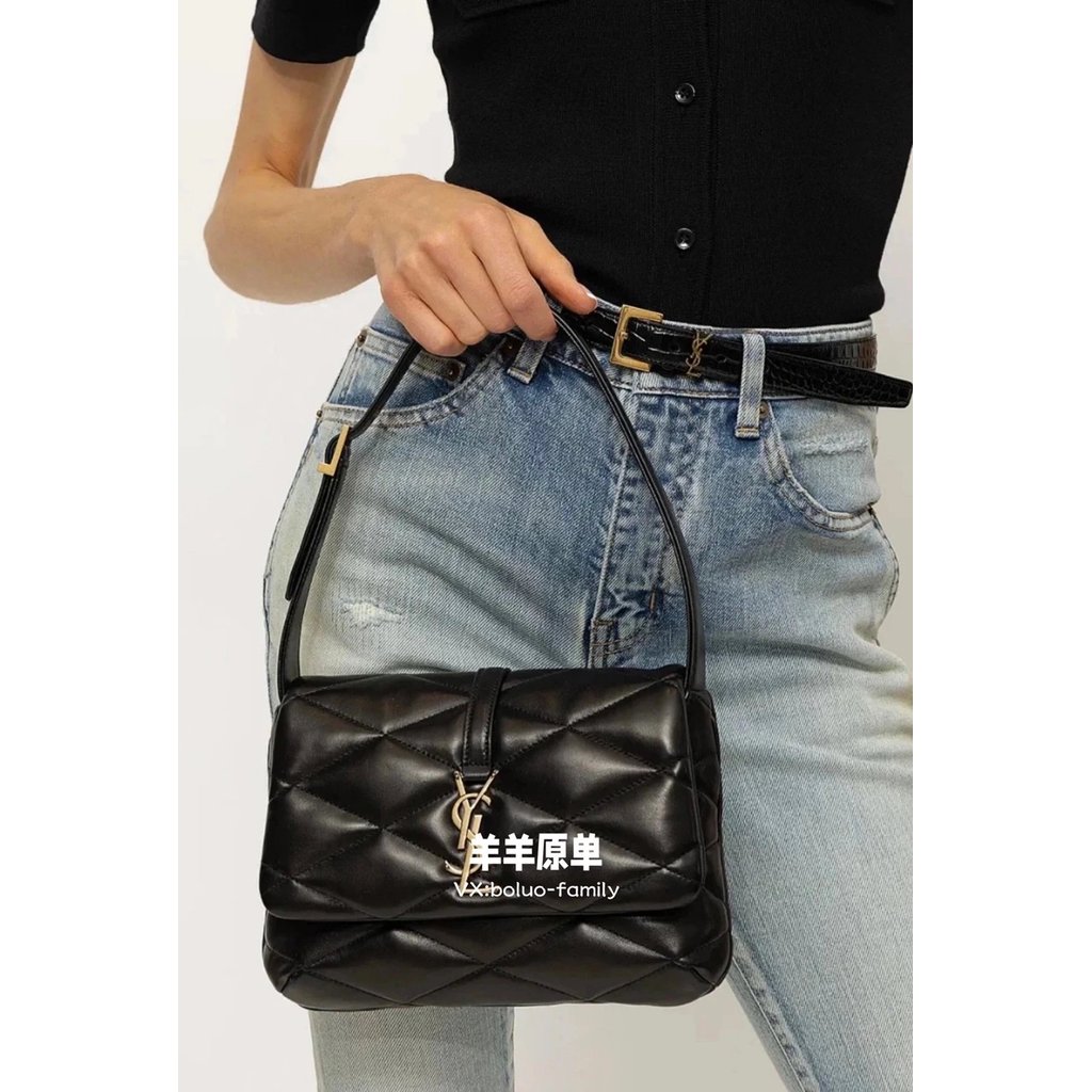 YSL กระเป๋าสะพายข้าง หนังแกะซอฟต์แวคซี ขนาดใหญ่