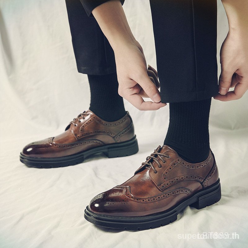 รองเท้าหนังผู้ชายอย่างเป็นทางการสีน้ําตาล-คลาสสิก Brogue Oxfords สําหรับธุรกิจ,ขัดหมวก Toe Design 8Z31